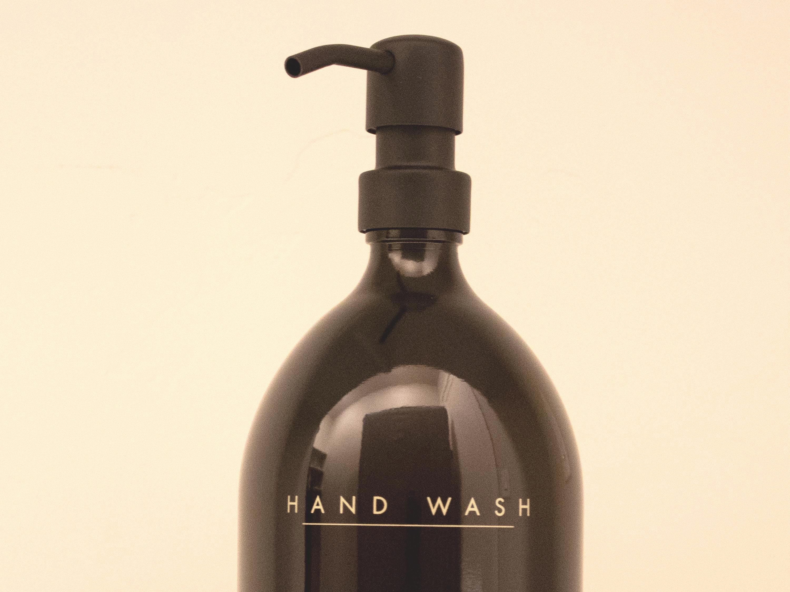 32 oz Hand Wash · Matte Black