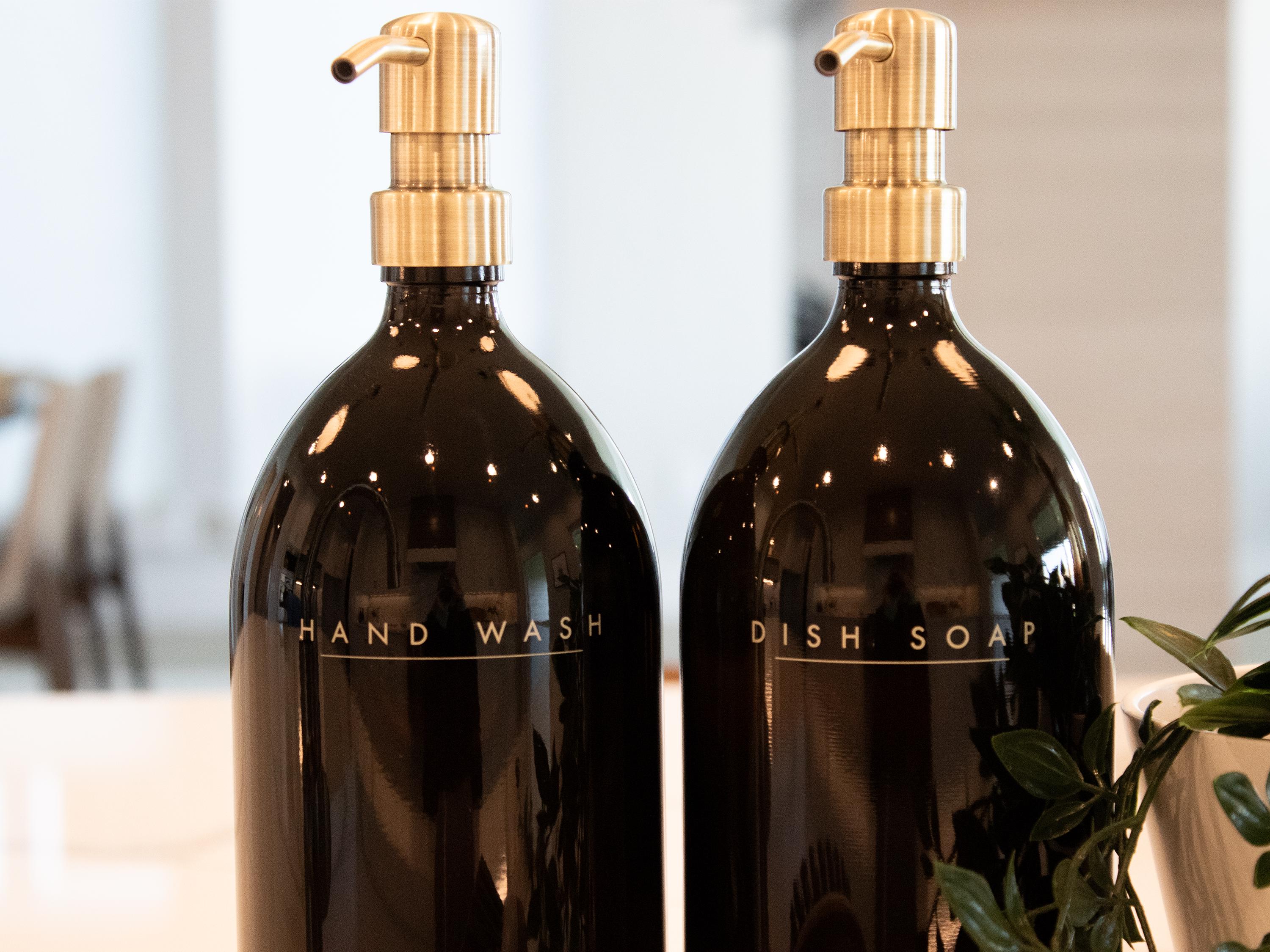 32 oz Set · Antique Brass